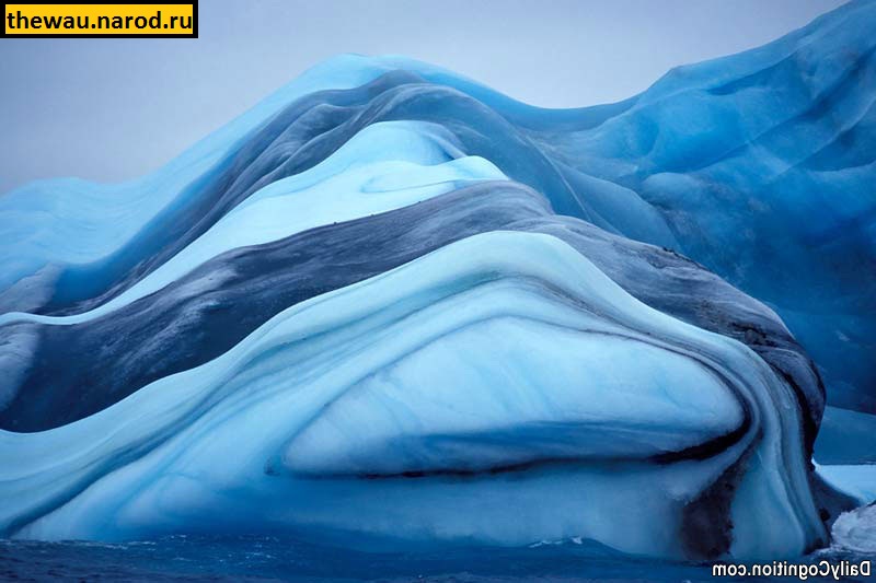 Полосатые айсберги в Антарктике